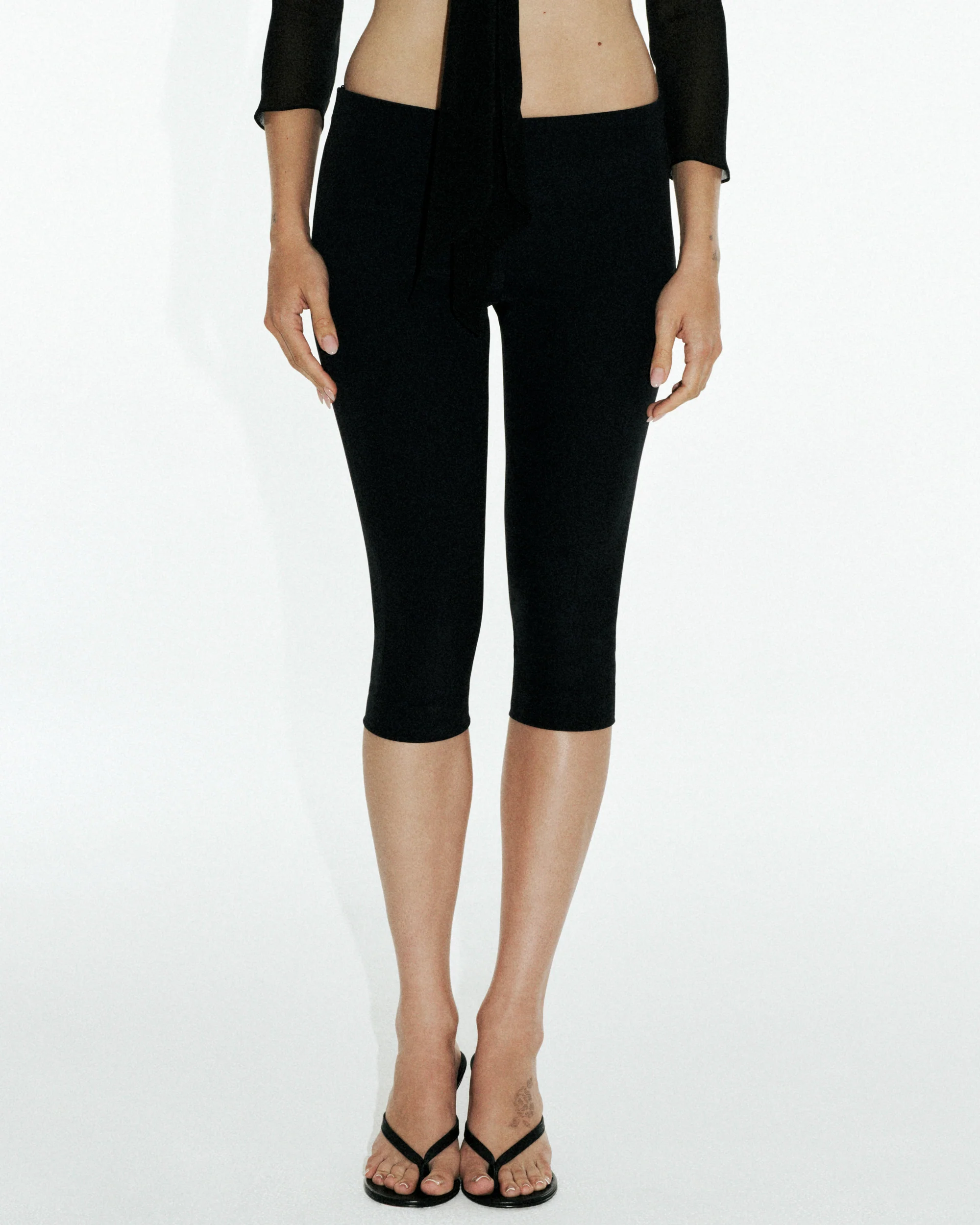 Midnight Capri | Black